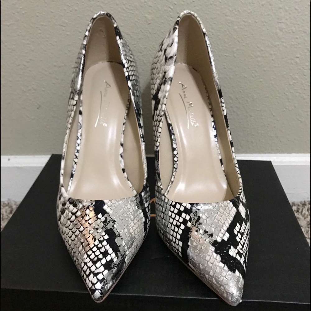 NEW shoes hells Anne Michelle